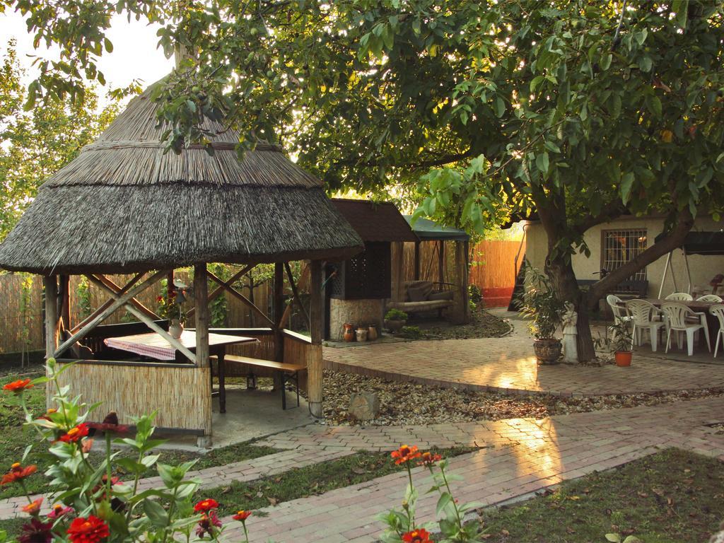 Natura Vendégház Pazmand Exterior foto